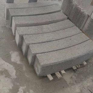 亳州芝麻白弧形路牙石